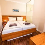 Zum Brandenburger Tor 24h Check In Apartamento