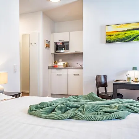 Zum Brandenburger Tor 24h Check In Daire *