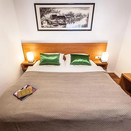 Daire Zum Brandenburger Tor 24h Check In Damme